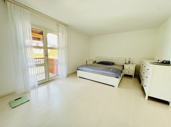 Attraktives 6.5-Zimmer-Doppeleinfamilienhaus 8