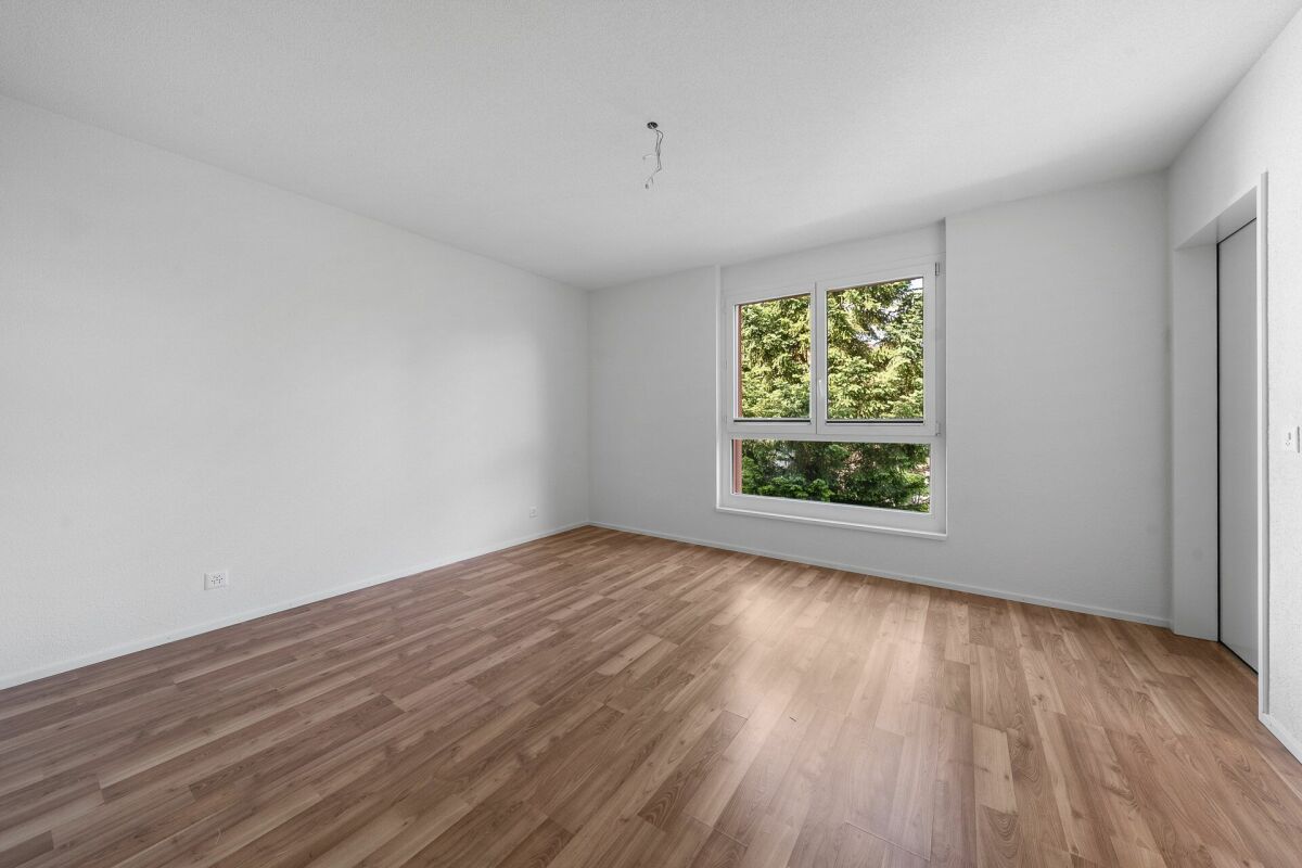 Moderne und grosszügige 4.5 Zi. Wohnung an zentraler Lage