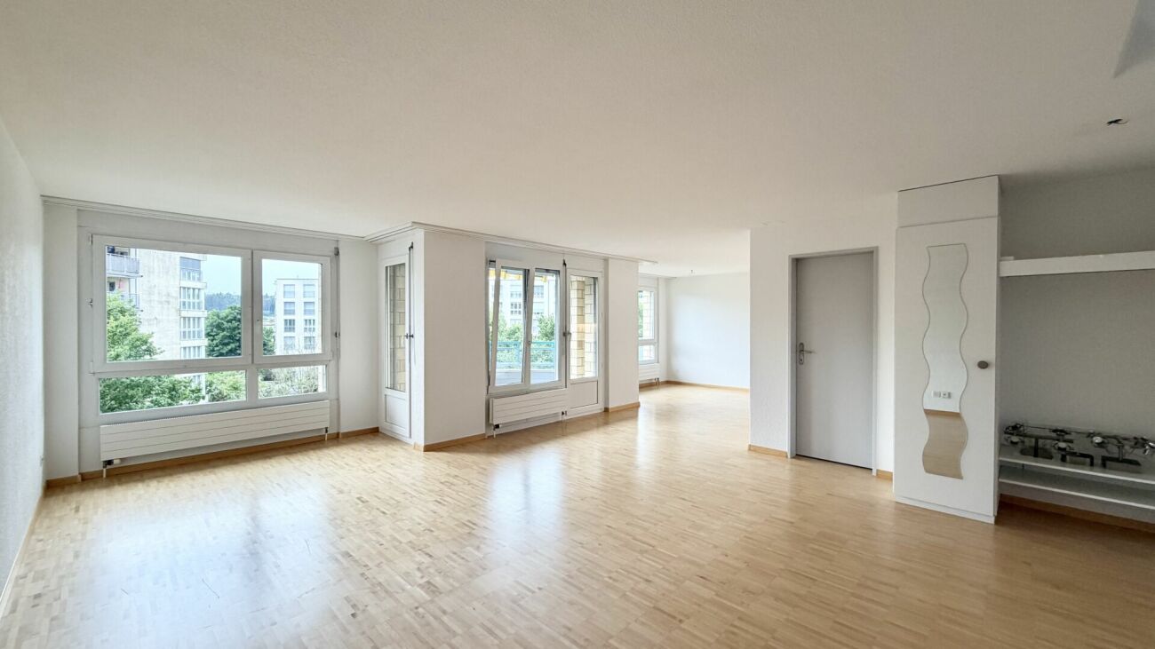 Tolle 3.5 Zi. Maisonette Wohnung mit Alpensicht