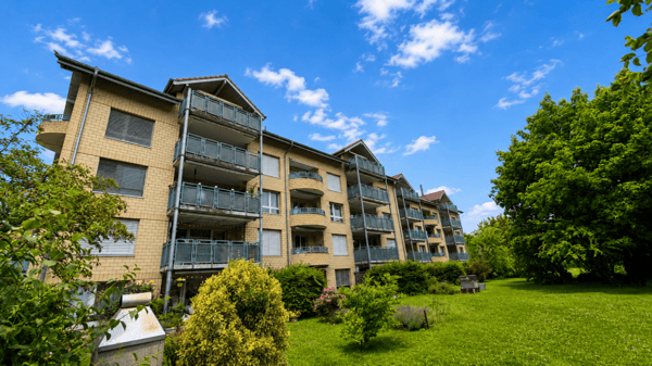 Tolle 3.5 Zi. Maisonette Wohnung mit Alpensicht 1