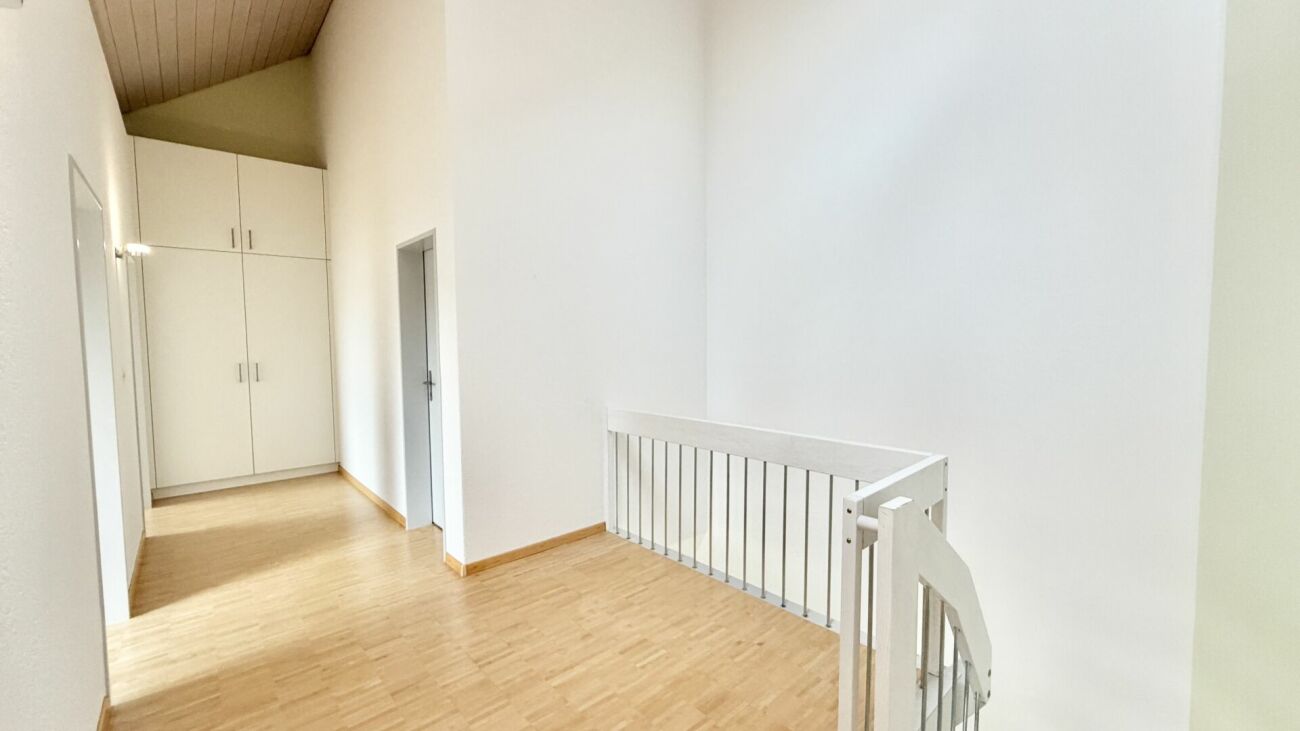 Tolle 3.5 Zi. Maisonette Wohnung mit Alpensicht