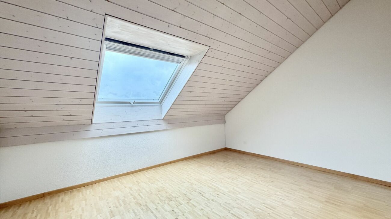 Tolle 3.5 Zi. Maisonette Wohnung mit Alpensicht
