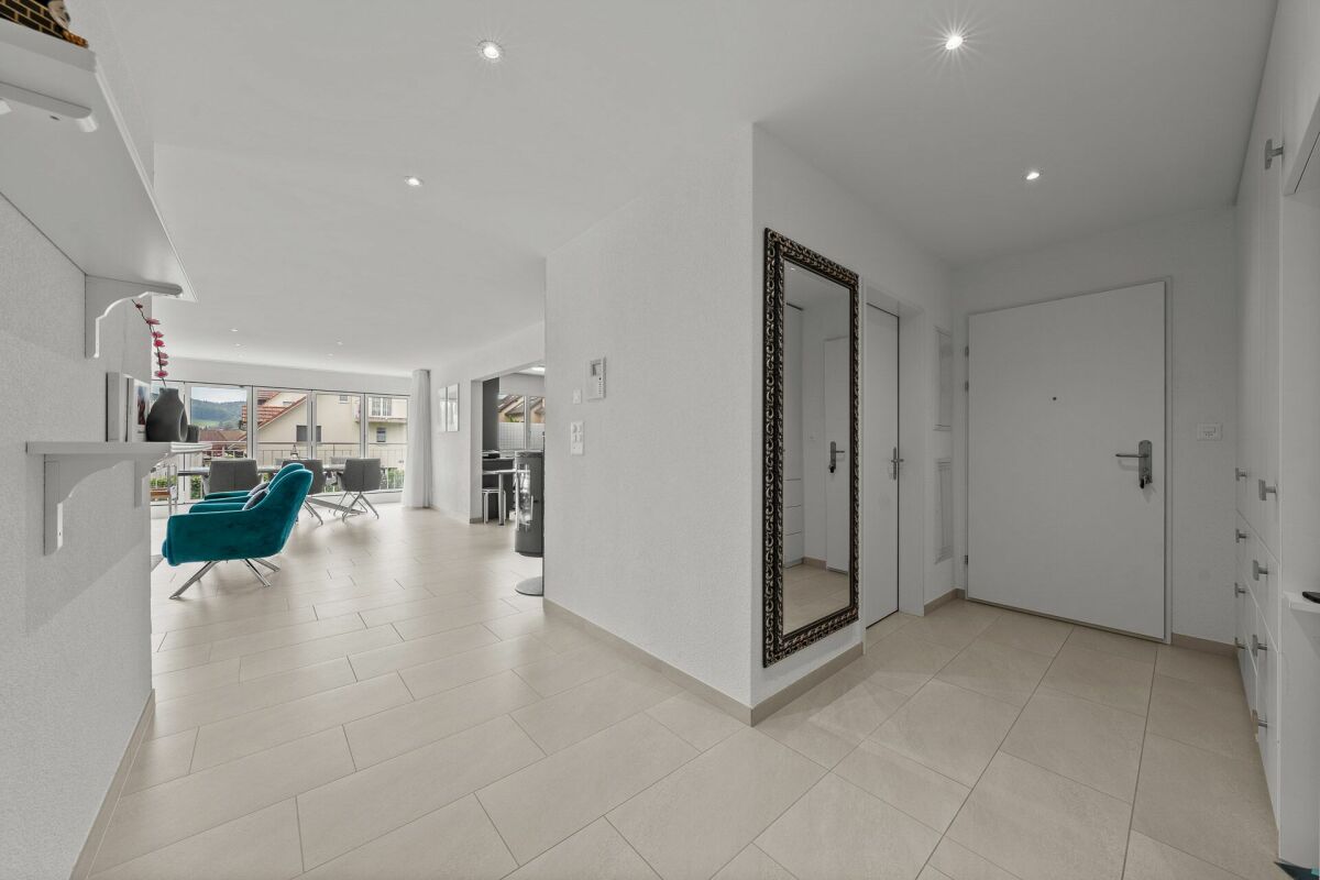 4 1/2 Zimmer- Wohnung im ersten Geschoss