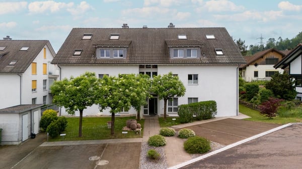 4 1/2 Zimmer- Wohnung im ersten Geschoss 17