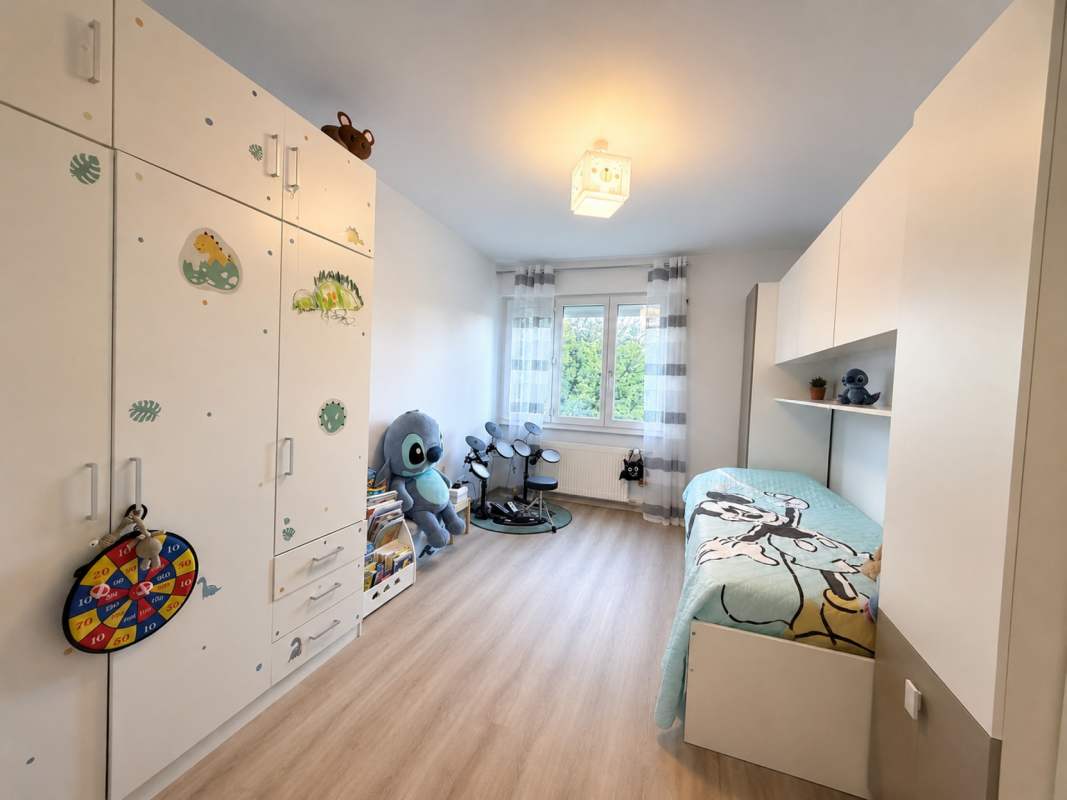 Totalsanierte 4.5 Zi. Wohnung an guter Lage