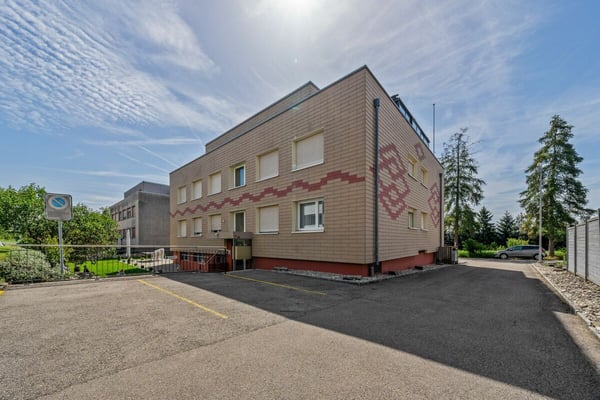 Vollständig sanierte 4.5-Zimmer-Attikawohnung mit grosser Terrasse und Weitsicht! 19
