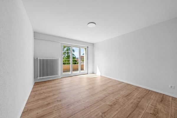 Vollständig sanierte 4.5-Zimmer-Attikawohnung mit grosser Terrasse und Weitsicht! 6