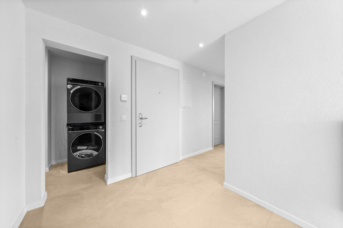 Vollständig sanierte 4.5-Zimmer-Attikawohnung mit grosser Terrasse und Weitsicht!
