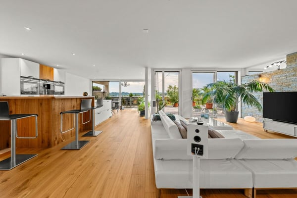 Exklusive 4.5-Zimmer-Terrassenwohnung - Modernes Wohnen auf höchstem Niveau 8