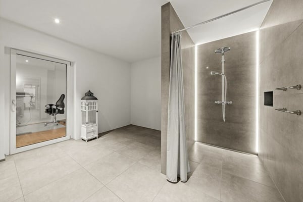 Exklusive 4.5-Zimmer-Terrassenwohnung - Modernes Wohnen auf höchstem Niveau 15