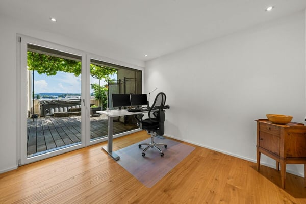 Exklusive 4.5-Zimmer-Terrassenwohnung - Modernes Wohnen auf höchstem Niveau 14