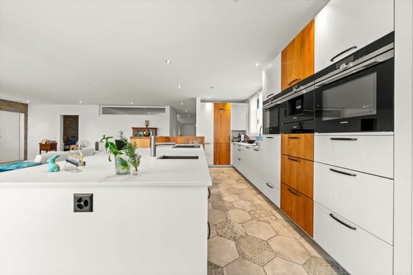 Exklusive 4.5-Zimmer-Terrassenwohnung - Modernes Wohnen auf höchstem Niveau 4