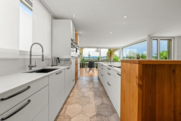 Exklusive 4.5-Zimmer-Terrassenwohnung - Modernes Wohnen auf höchstem Niveau 5