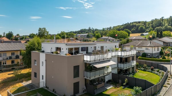 Exklusive 5.5-Zimmer-Attikawohnung mit 152 m² Terrasse & Weitsicht! 23