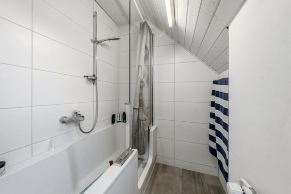 Belle maison avec appartement indépendant et terrain de 4'500 m2 11