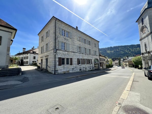 Superbe immeuble avec un très bon rendement de 6.2% 12