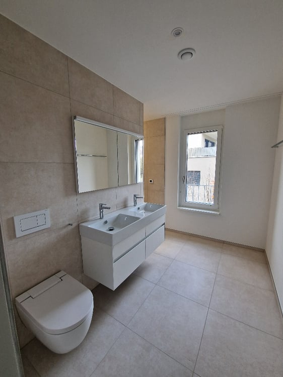 Luxuriöse 1.5 -Zimmerwohnung im OG an der Sonneckstrasse 3 7