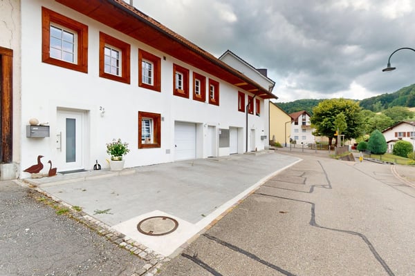 Reihen-Einfamilienhaus mit grosszügiger Terrasse 2