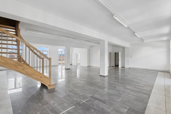 Moderne Büroräumlichkeiten in Biel 1