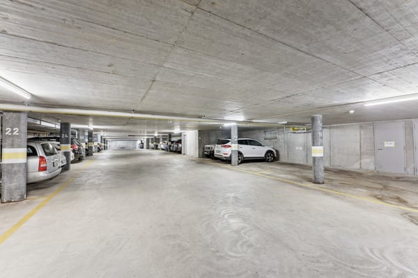 Helle Büro- und Arbeitsräume für höchste Ansprüche ! 12