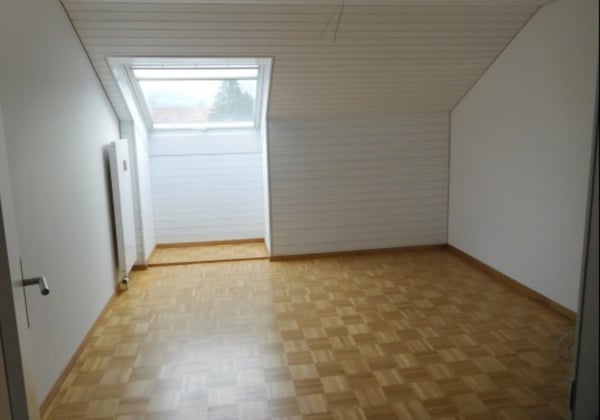 Nachmieter gesucht: Grosszügige 3.5-Zimmerwohnung in Wichtrac 8