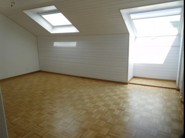 Nachmieter gesucht: Grosszügige 3.5-Zimmerwohnung in Wichtrac 7