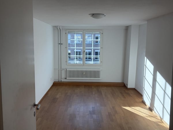 Wohnen an der Aare stilvolle 2.0-Zimmerwohnung 4