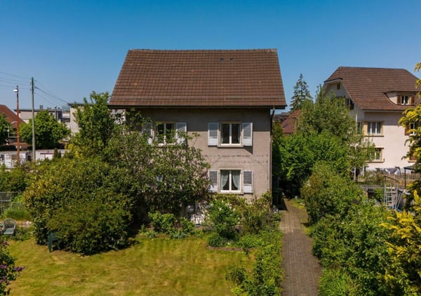 ZENTRALER FAMILIENTRAUM 1