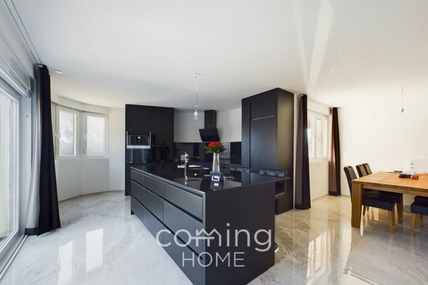 Wohnensemble mit Entwicklungsspielraum in Varen - drei Einheiten an sonniger Aussichtslage 3