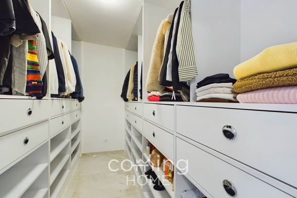 Wohnensemble mit Entwicklungsspielraum in Varen - drei Einheiten an sonniger Aussichtslage 9