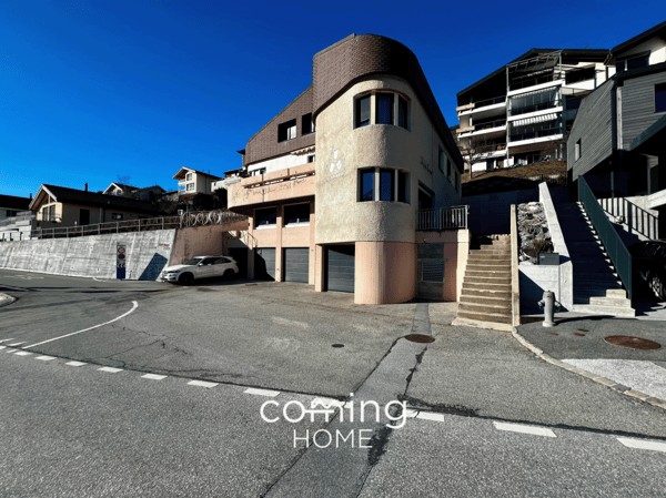 Wohnensemble mit Entwicklungsspielraum in Varen - drei Einheiten an sonniger Aussichtslage 2