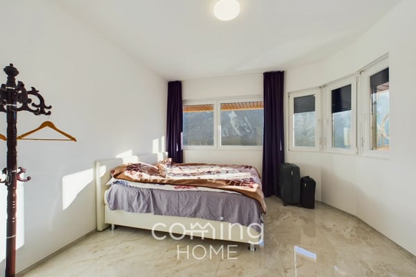 Wohnensemble mit Entwicklungsspielraum in Varen - drei Einheiten an sonniger Aussichtslage 11