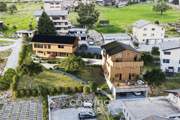 Nachhaltig, charaktervoll und mit Bergblick - zwei Neubau-Einfamilienhäuser in Bürchen