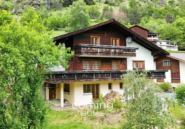 Wohnhaus mit Panorama und Entwicklungsspielraum in Stalden 12
