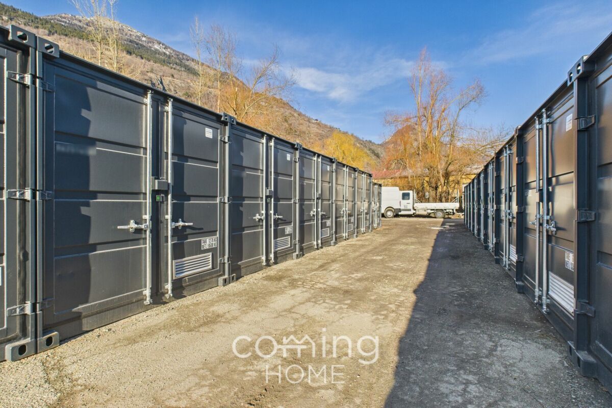 CASTRABOX in Brig-Glis - practical and secure storage solution