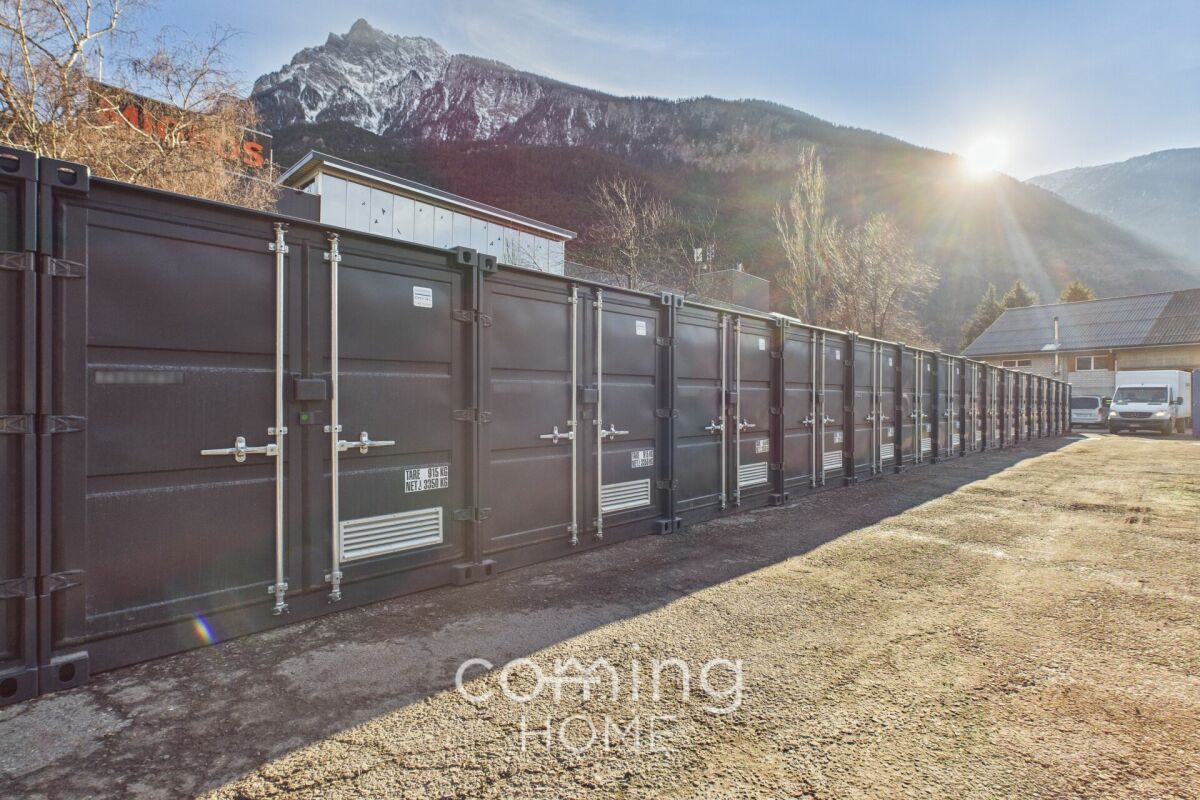 CASTRABOX in Brig-Glis - practical and secure storage solution