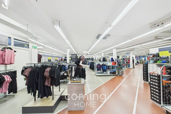 Attraktives Gewerbelokal in Visp - 720 m², Garagentor und vier eigene Parkplätze 8
