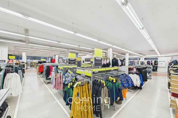 Attraktives Gewerbelokal in Visp - 720 m², Garagentor und vier eigene Parkplätze 10
