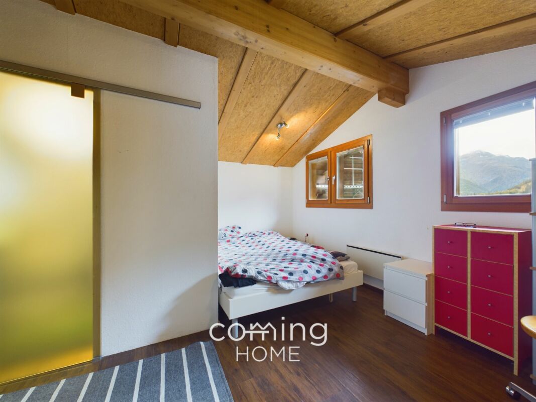 Chalet de vacances dans la vallée de Fiesch - confortable, avec cheminée et vue sur les montagnes, à proximité du domaine de l'Aletsch