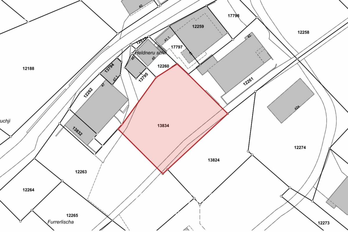 Terreno edificabile vicino alla natura a Mund - parcelle completamente recintata nella zona residenziale W2 con vista sulla montagna