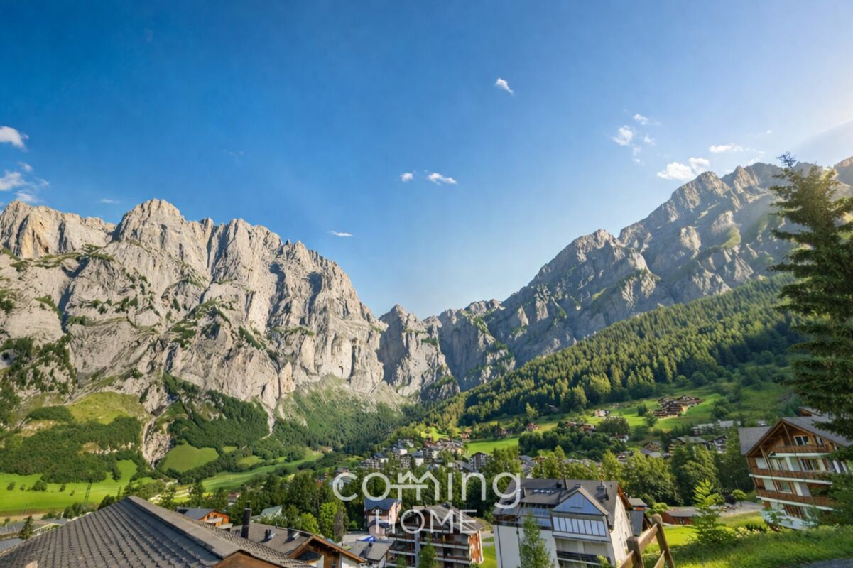 Appartement ensoleillé au rez-de-chaussée à Loèche-les-Bains - entièrement rénové, avec vue panoramique sur les montagnes et le domaine skiable à proximité