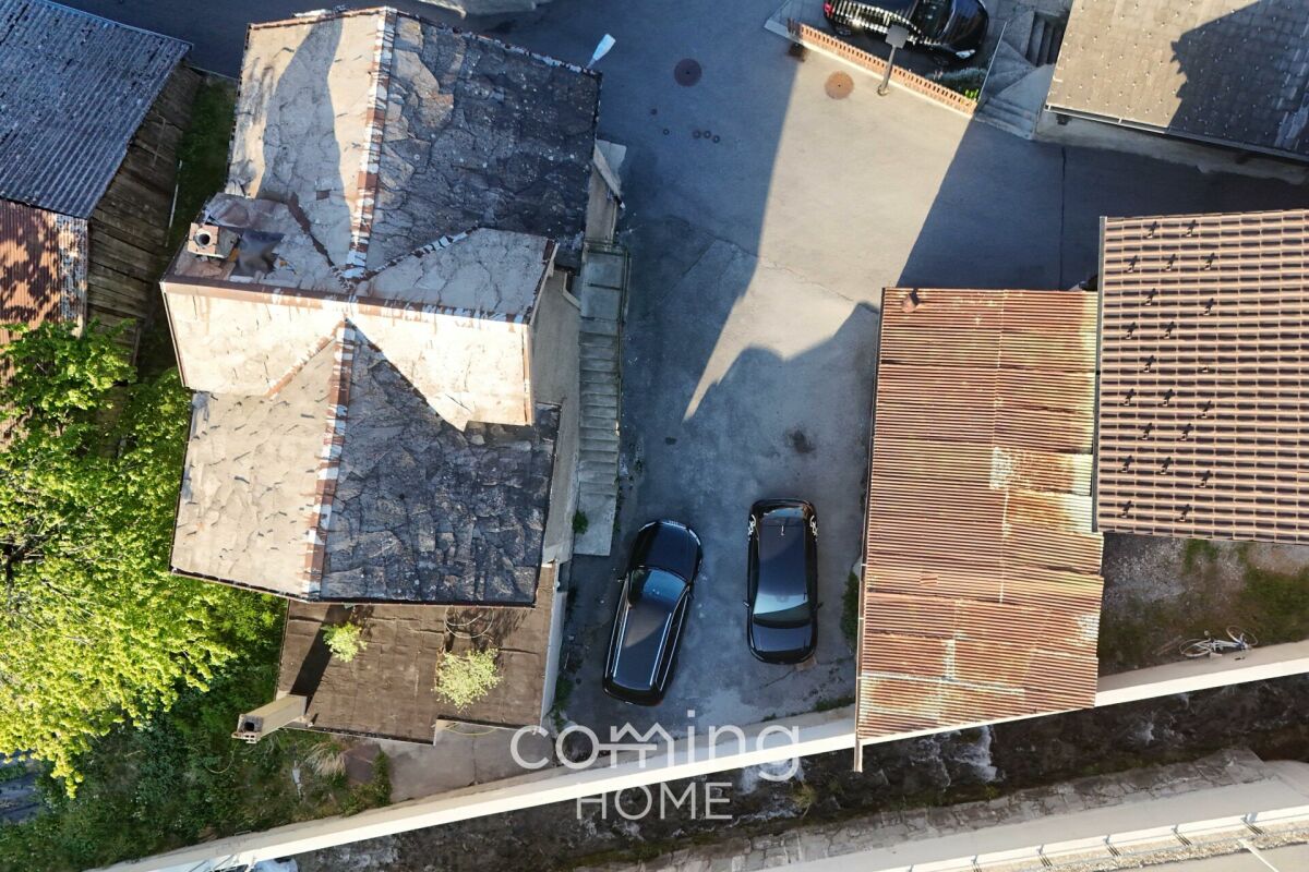 Building lot with existing structures in Niedergampel - ideal for a new construction project