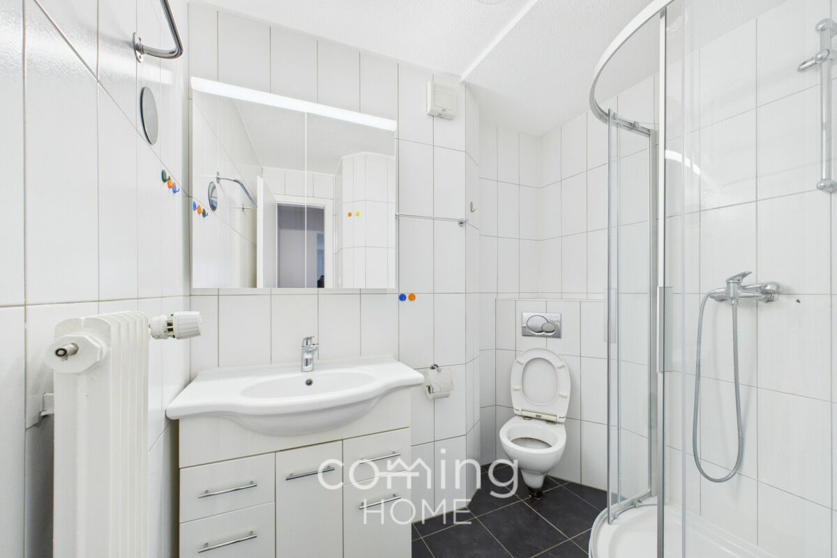Sonnige 3.5-Zimmerwohnung mit Balkon und Bergsicht in ruhiger Lage