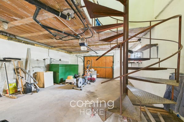 5.5 Zimmer Einfamilienhaus in Susten an ruhiger Sonnenlage mit Terrasse und viel Potenzial 13