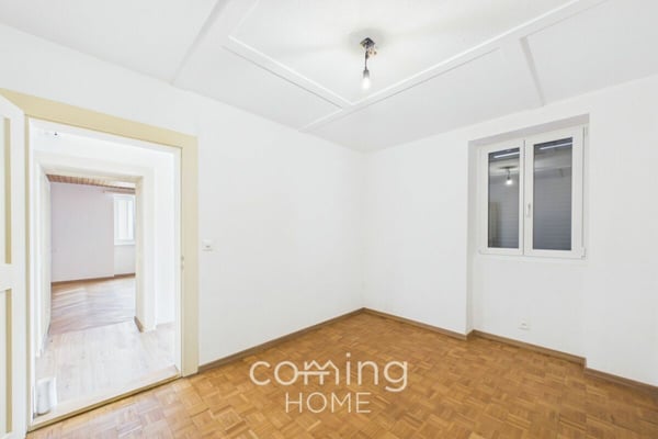 Modernisierte 4-Zimmerwohnung in Eggerberg mit sonnigem Balkon und Bergsicht 8