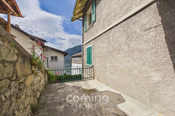Modernisierte 4-Zimmerwohnung in Eggerberg mit sonnigem Balkon und Bergsicht 10