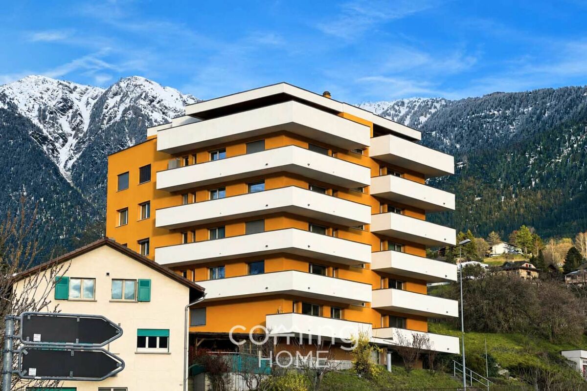 Appartement moderne de 4,5 pièces à Brigue-Glis, avec balcon et vue sur les montagnes