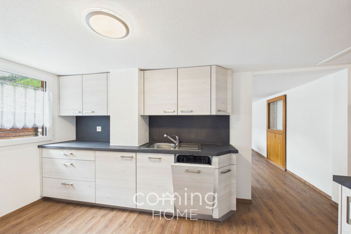 Immobilie in Saas-balen - Charming 7.5-room apartment in Saas-Balen with stunning mountain views - Bild 1