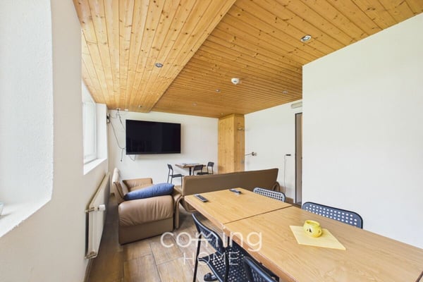 Attraktives Gruppenhaus in Saas-Grund mit Ausbaupotenzial und Alpenpanorama 3