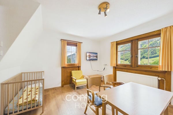 Charmante 4 Zimmer Duplexwohnung in Leukerbad mit Alpenpanorama 2